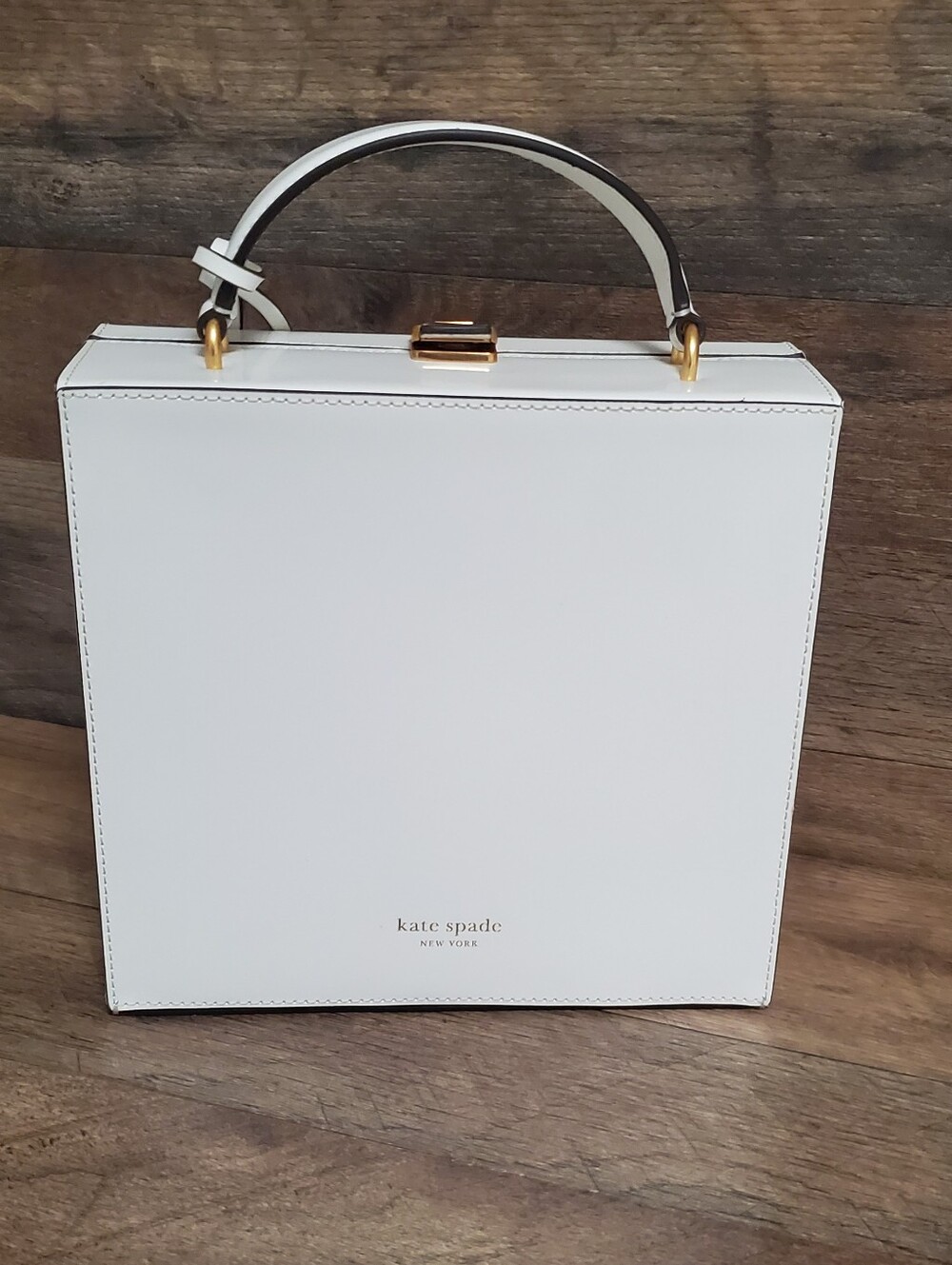 kate spade White, Red, Black NYC Pizza Box Top-Handle Bag - Picture 3 of 9